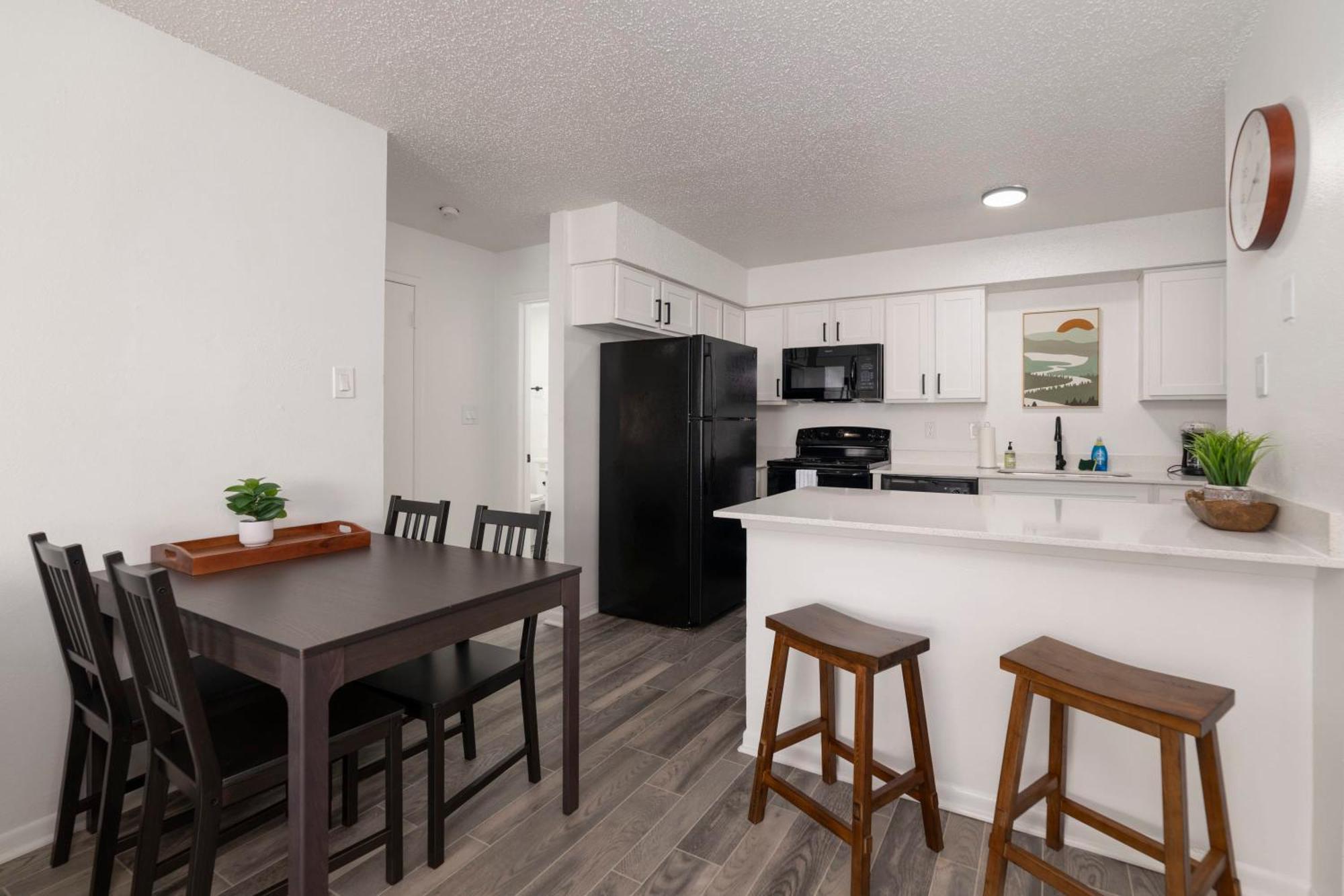 Comfortable 2br - Pool Near Major Attractions * New Braunfels
